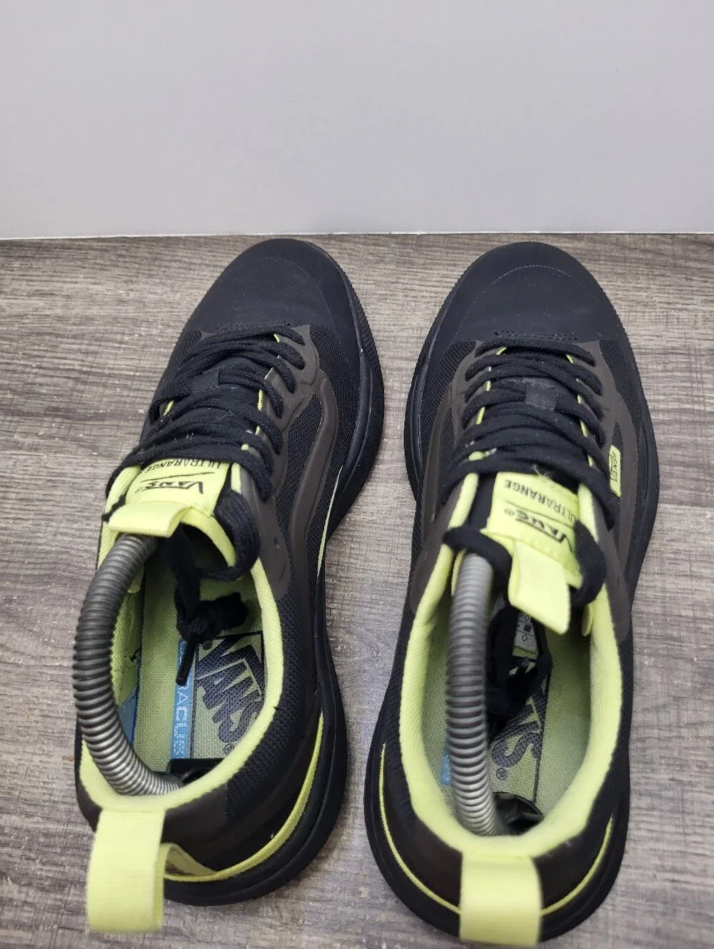 Vans UltraRange Exo SE Black Green Low Sneakers Shoes Men's 7.5 Women's 9